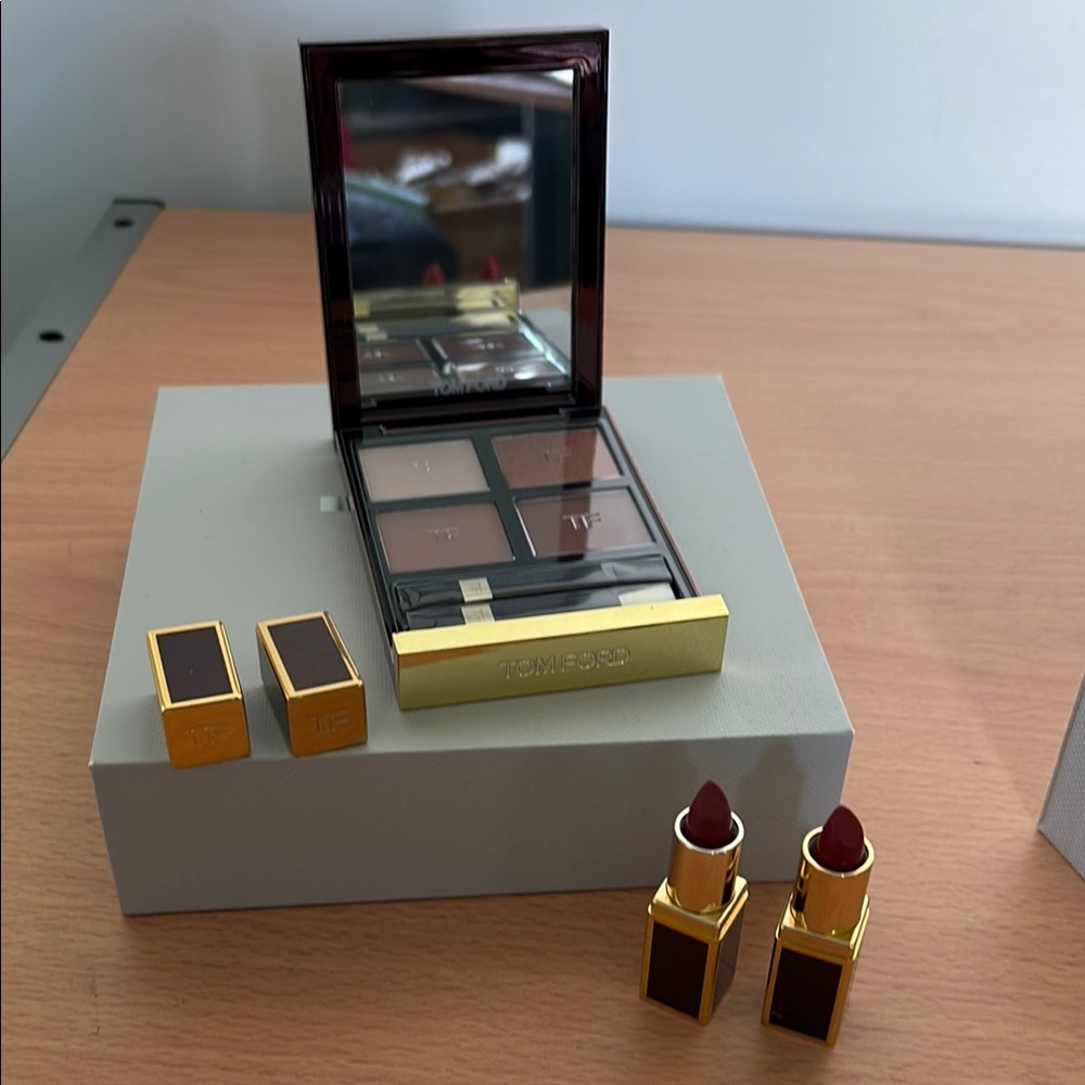 Tom Ford eye palette and lipstick
